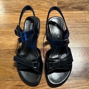 New in Box Ecco City Barcelona Leather Black Sandals